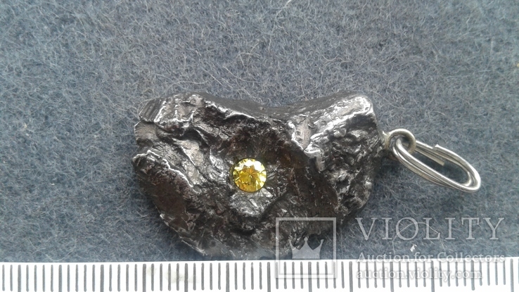 Метеорит Сихотэ- Алинь ( осколок )
