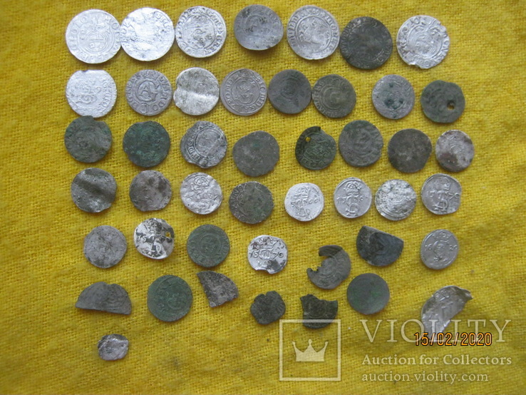 Монети середньовіччя + половинка Куфіческій дірхем