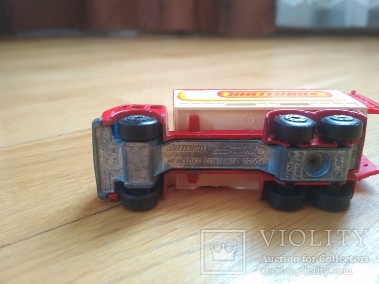 Mercedes container truck MATCHBOX, фото №6
