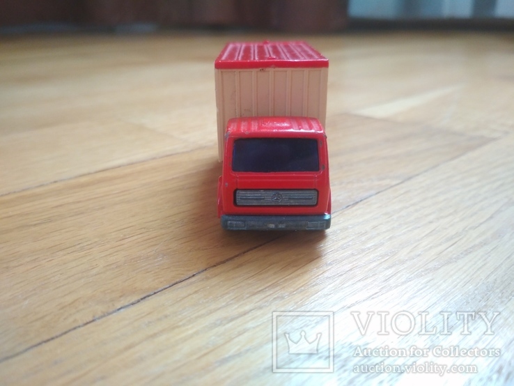 Mercedes container truck MATCHBOX, фото №7