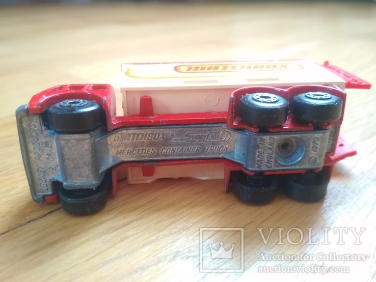 Mercedes container truck MATCHBOX, фото №8