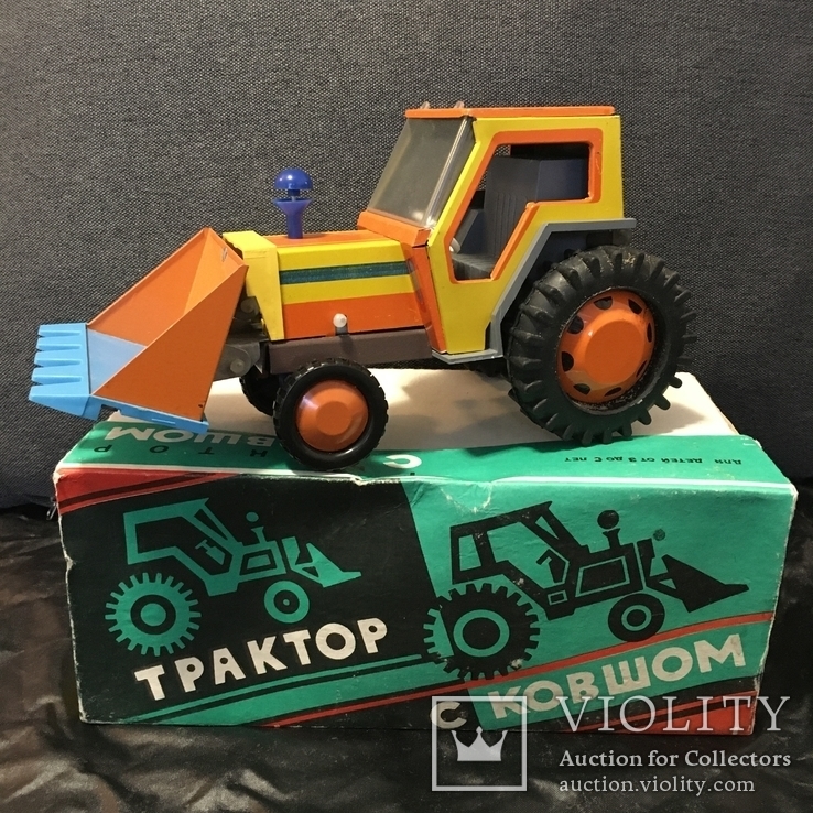Трактор с Ковшом Завод им. Ватутина Киев, фото №4