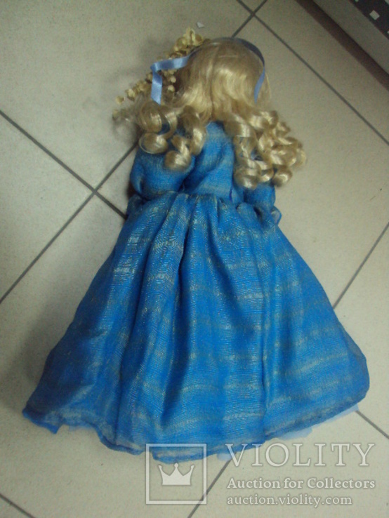 Фарфоровая кукла в голубом платье 43 см, фото №11