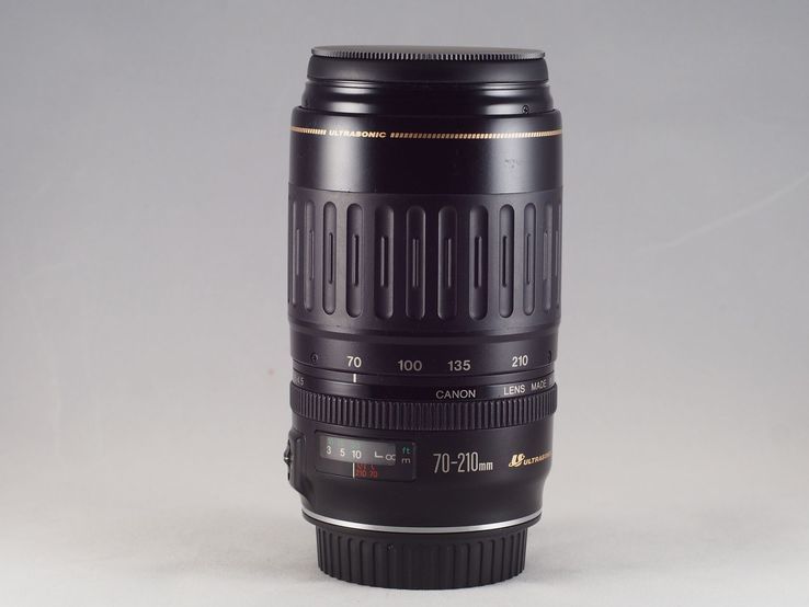 Canon EF 70-210mm f/3.5-4.5 USM, photo number 2