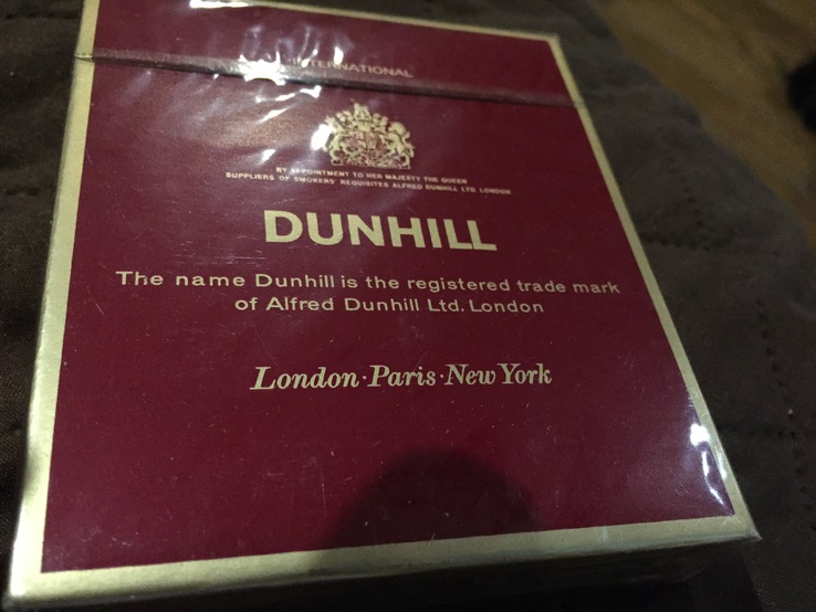 Пачка сигарет Dunhlil