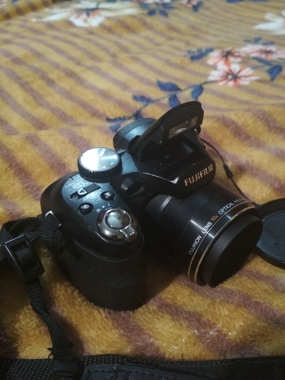 Фотоаппарат "Fujifilm FinePix S1900", фото №3