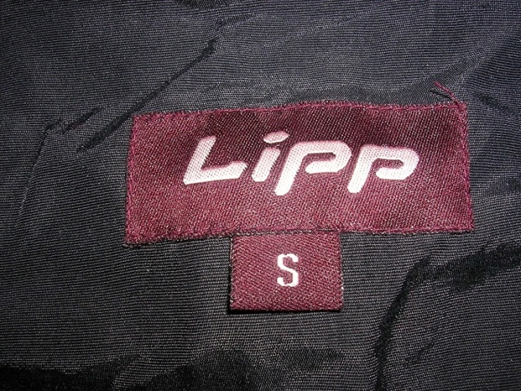 Спортивный плащ бренда LIPP, фото №5