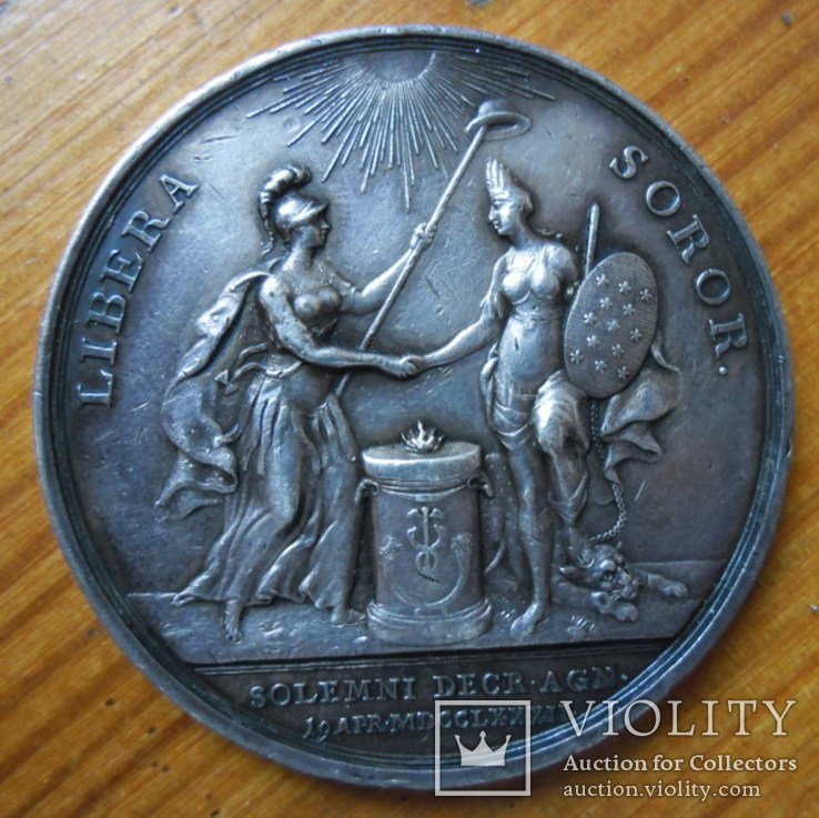 Серебряная настольная медаль 1782 года, фото №2