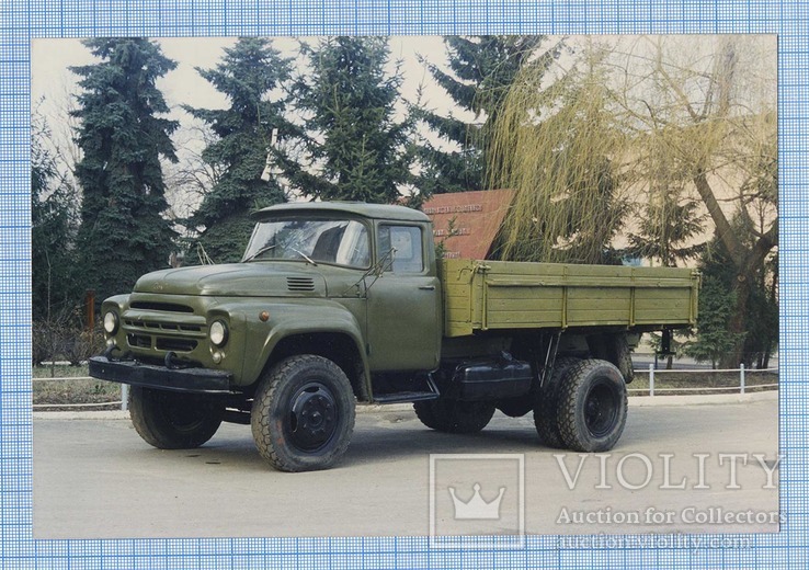 Автомобиль ЗИЛ-130