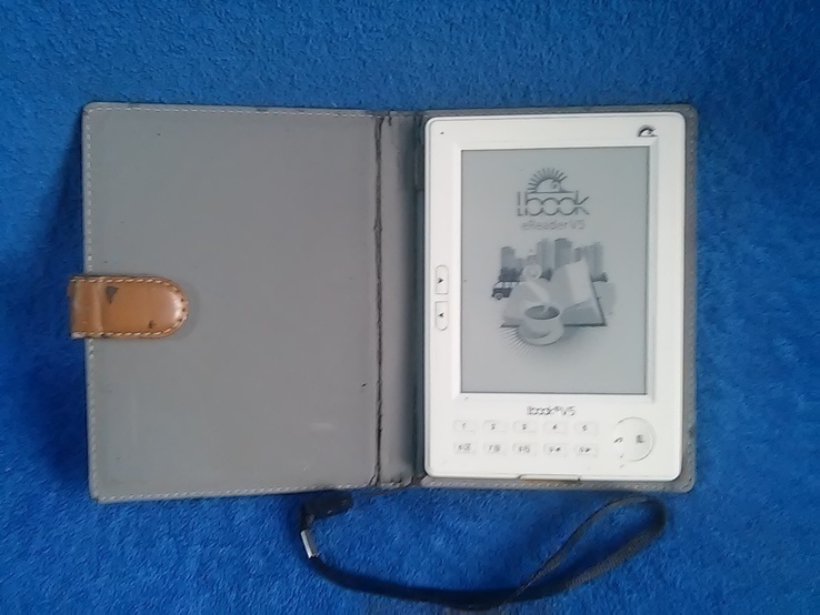 Электронная книга: lBook ereader V5 White+карта памяти 2 GB Сломан разьем зарядки, фото №2