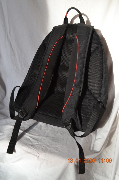 Рюкзак (для ноутбука) Crown 15.6 Vigorous x02 black. Состояние нового, фото №3