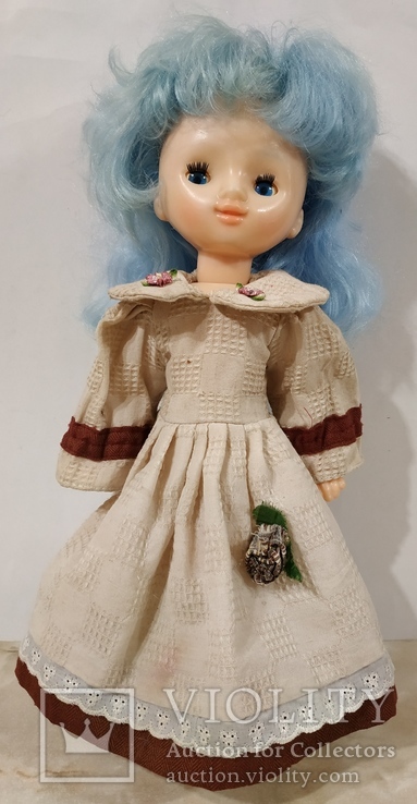 Кукла голубые волосы и глазки