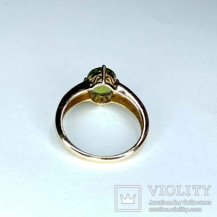 Золотое кольцо с натуральным хризолитом, фото №4
