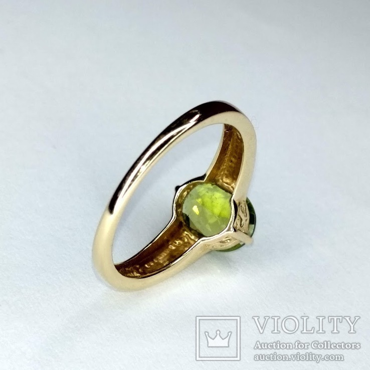 Золотое кольцо с натуральным хризолитом, фото №5