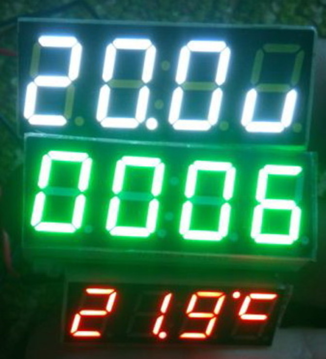 Часы + термометр + вольтметр (белый дисплей), фото №4