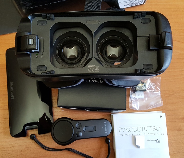 Очки виртуальной реальности Samsung Gear VR с контроллером, photo number 6