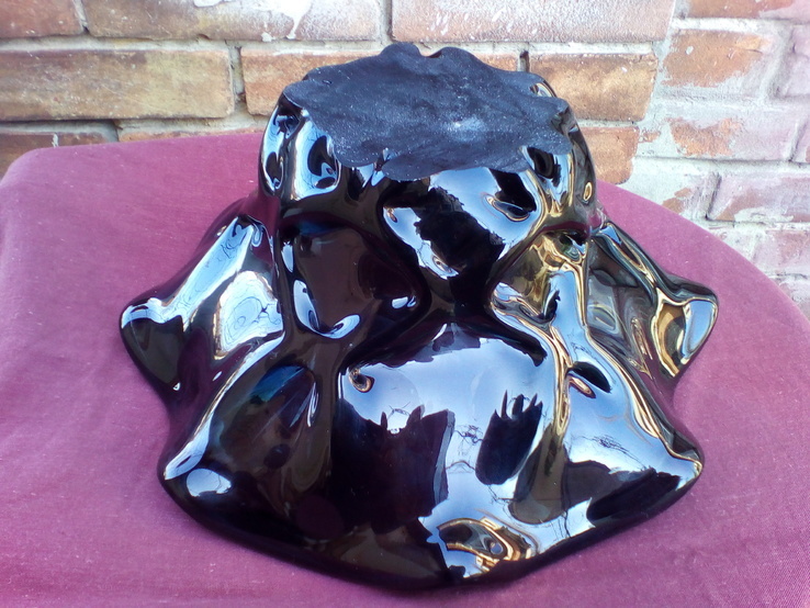 Тяжелая ваза темного стекла, фото №4