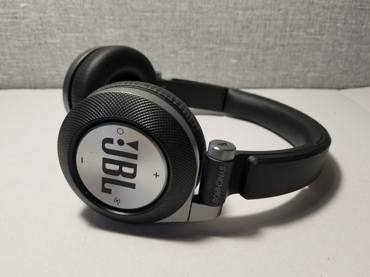 Bluetooth наушники JBL E40Bt BK Оригинал с Германии, фото №2