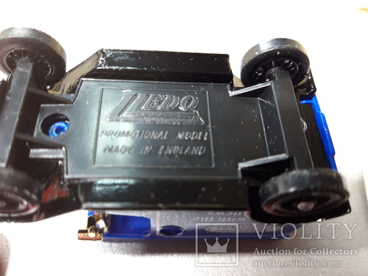 Модель автомобиля Lledo made in England (новая в упаковке) (75), фото №8