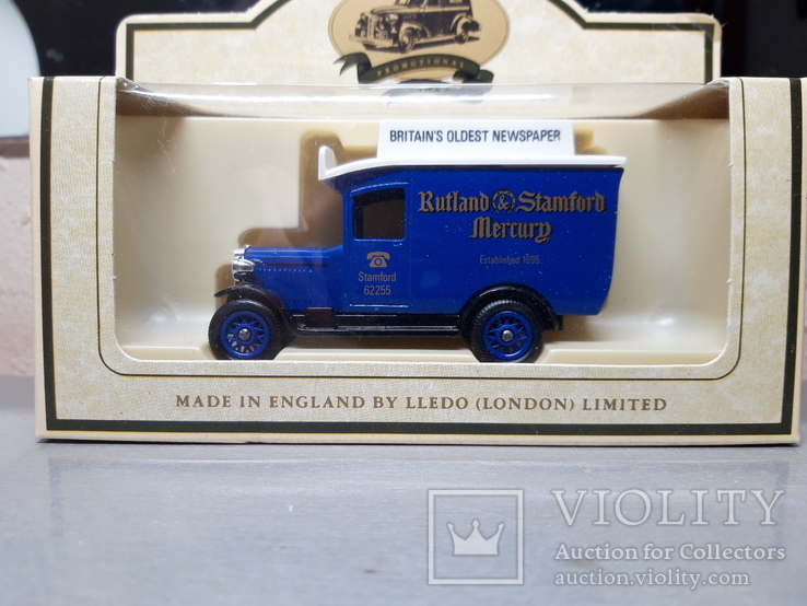 Модель автомобиля Lledo made in England (новая в упаковке) (82), фото №2