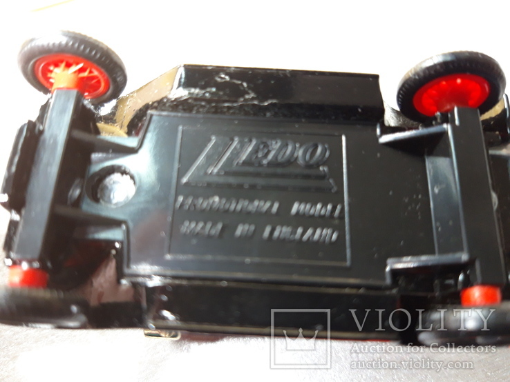 Модель автомобиля Lledo made in England (новая в упаковке) (94), фото №7