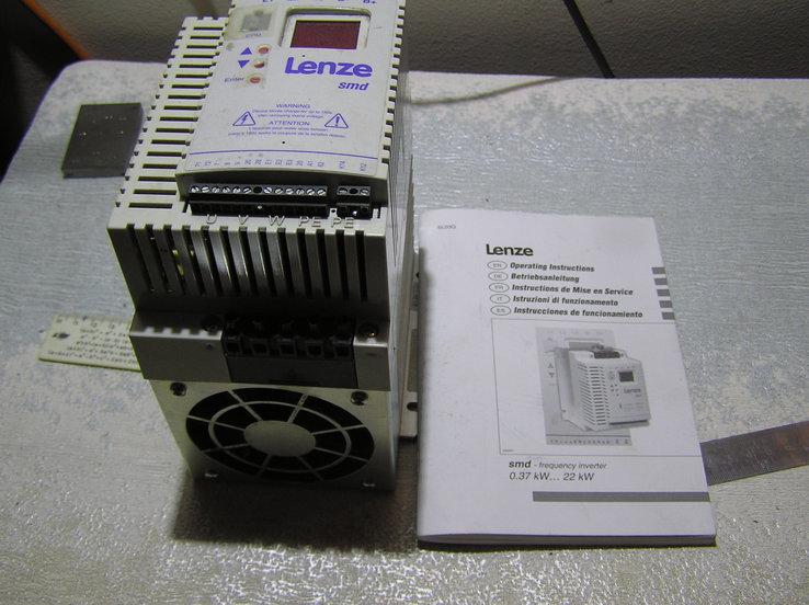 Преобразователь частоты Lenze 4.0кВт ESMD402L4TXA000XX1J23 , 3-фазы, photo number 4