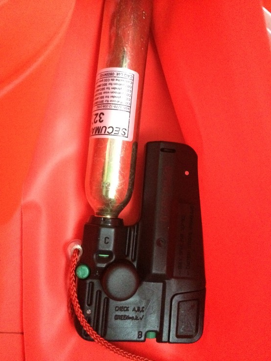 Спасательный самонадувной жилет Secumar Lifejacket BS 150 Alfa 40-120, фото №5