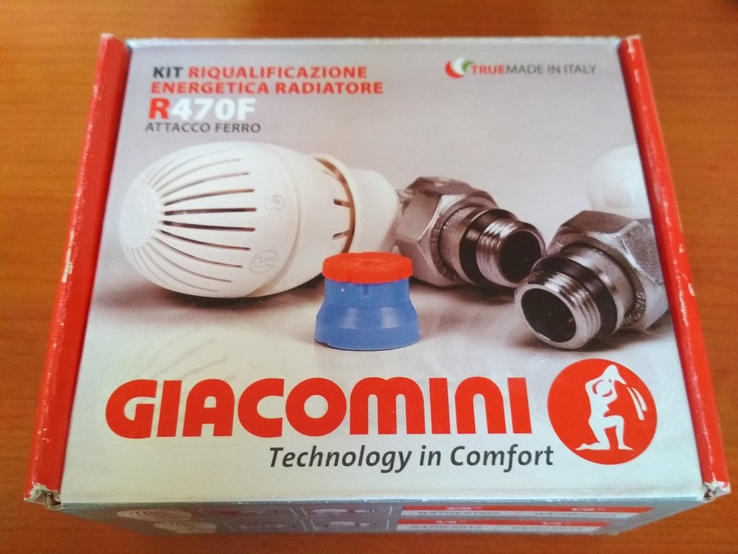Угловой кран с термоголовкой Giacomini
