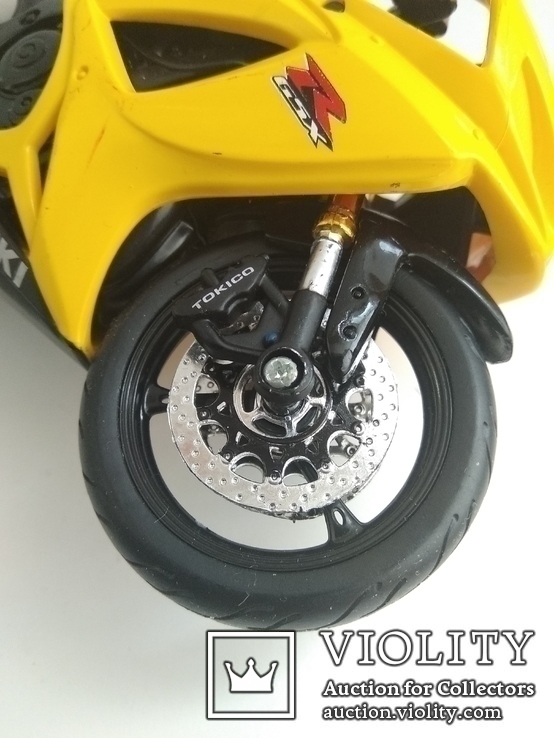  Мотоцикл Suzuki Maisto, фото №8