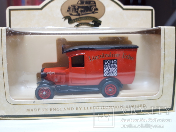 Модель автомобиля Lledo made in England (новая в упаковке) (144), фото №2