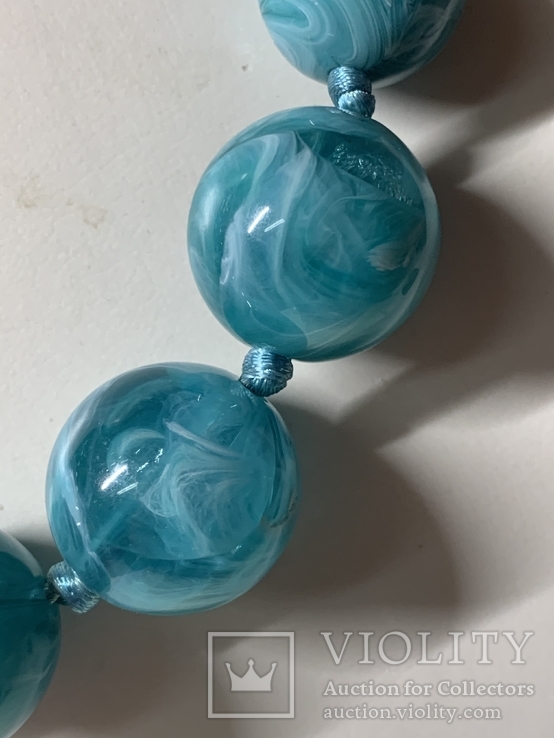 Винтажные голубые бусы с Англии с крупных шаров 107 грам, фото №3