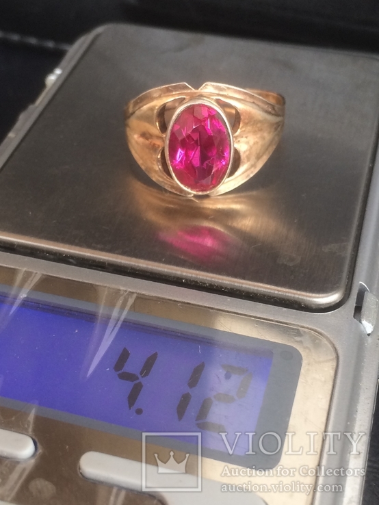 Перстень с красным камнем в позолоте 875, фото №3