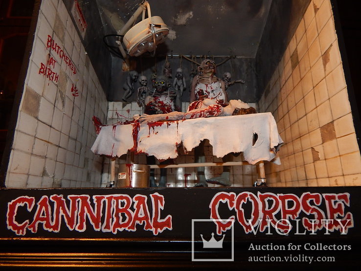 Диорама  запрещенной обложки  альбома Cannibal Corpse, фото №5