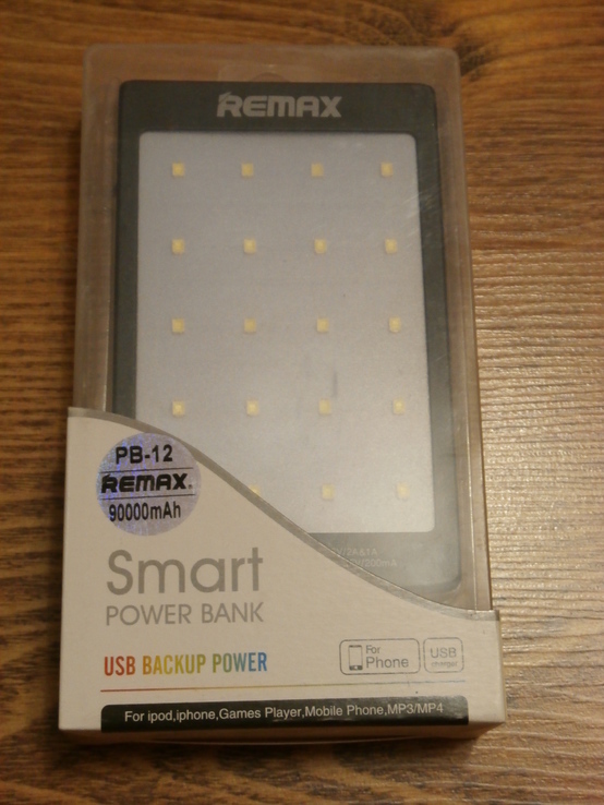 Power Bank Remax c солнечной батареей Solar Charger  90000mAh(реальная емкость меньше)