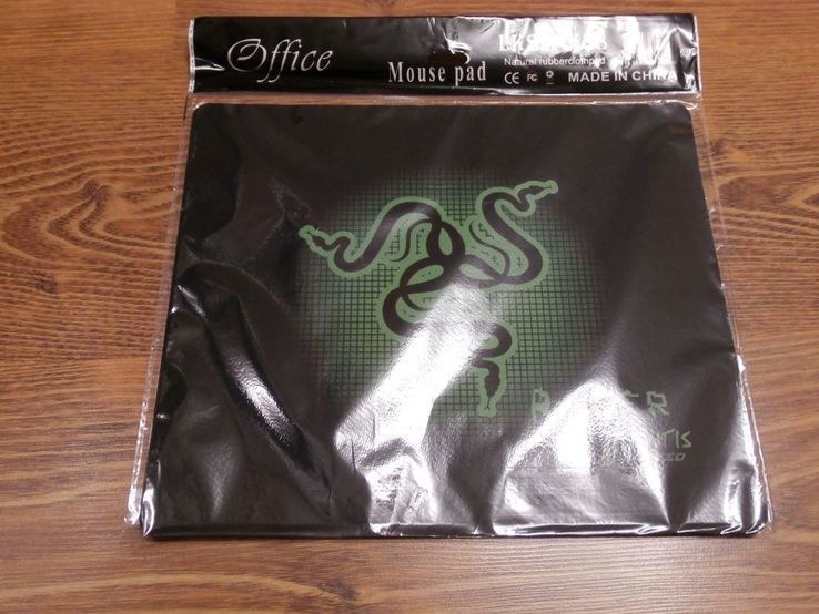 Коврик для мыши Razer Mantis Speed 22x25 см