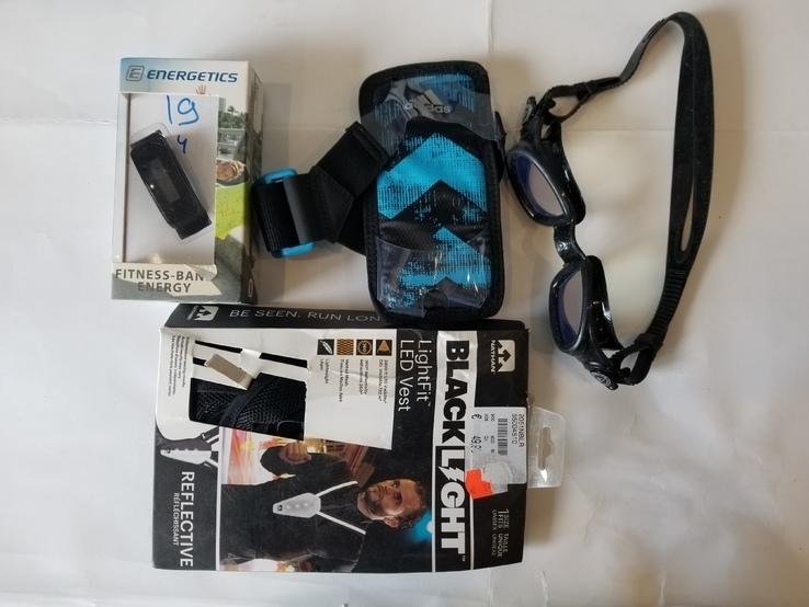 Фитнес трекер, очки для плавания, чехол (4 штуки) Energetics код 19, фото №2