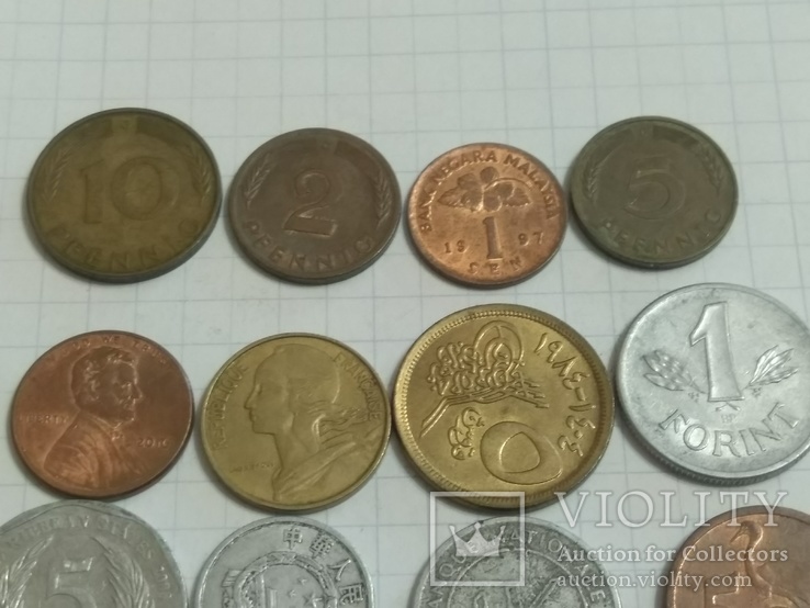 Монети світу, фото №2