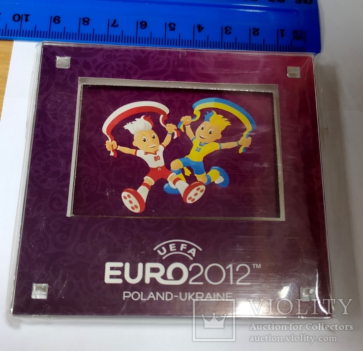 Сувенирная рамка для фотографии на магните. евро 2012, фото №2