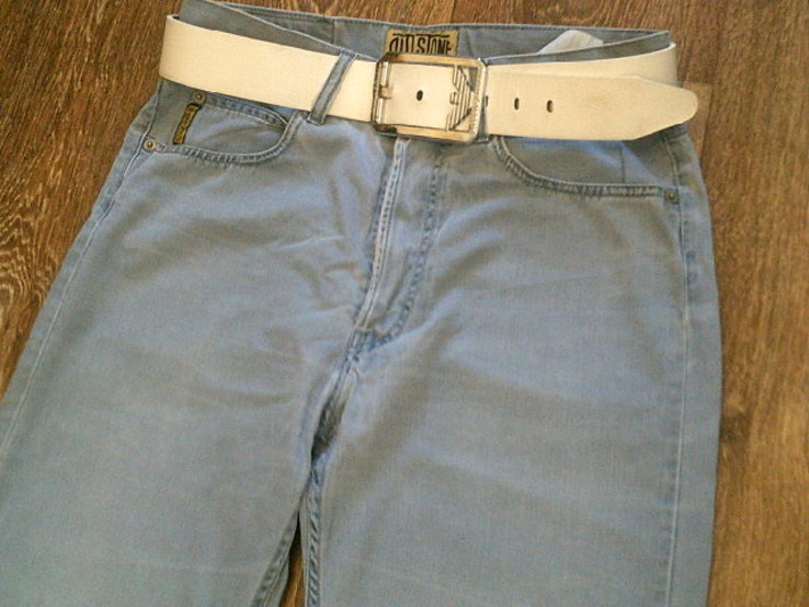 Armani  - фирменные летние джинсы с ремнем разм.32, фото №7