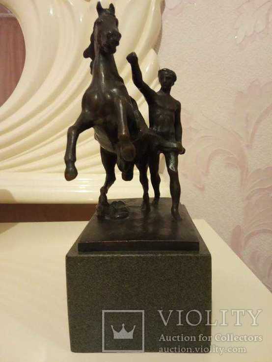 Статуэтка человек с конём, фото №2