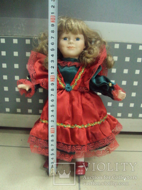 Фарфоровая кукла в красном платье 30 см, фото №3