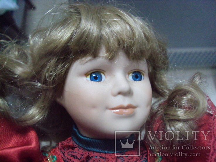Фарфоровая кукла в красном платье 30 см, фото №6