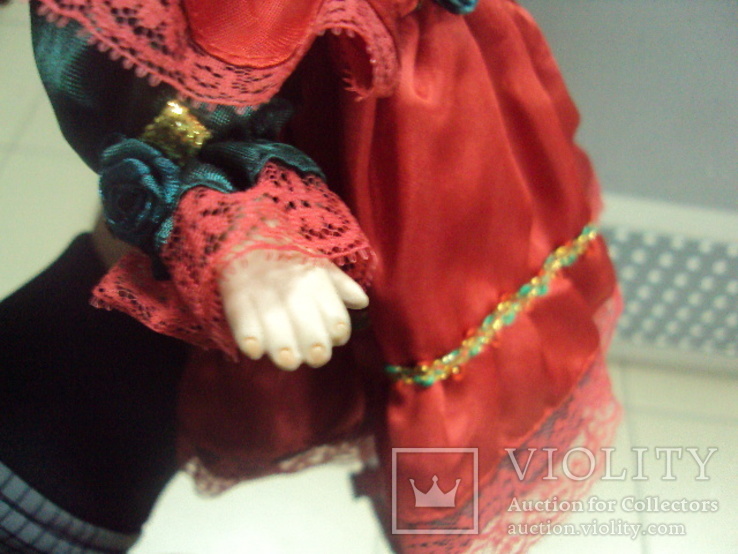 Фарфоровая кукла в красном платье 30 см, фото №9