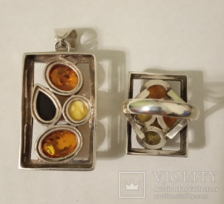 Серебряные перстень и кулон с янтарем, фото №5