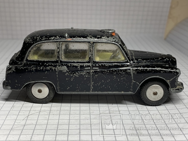 CORGI TOYS Austin London Taxi -CAB Nade in Gt Britain, фото №5