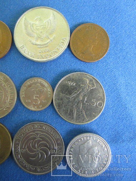 Монеты разных стран мира 15 шт.(1)., фото №9