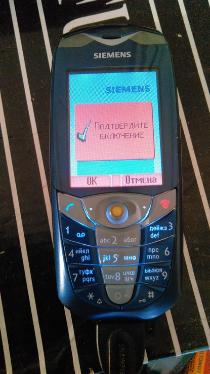 Моб.телефон Siemens CX70+пластиковый чехол+наушник+зарядное, фото №2