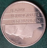 Нидерланды 1 гульден 1988, фото №3