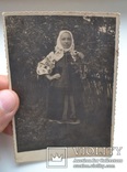 Фото в украинском национальном костюме №2. Сорочка, керсетка, крайка. 1950 г.г. 12х8 см., фото №6
