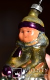 Старая новогодняя ёлочная игрушка "Мальчик, девочка, укутыш на санках". Идеал. Высота 9 см, фото №11